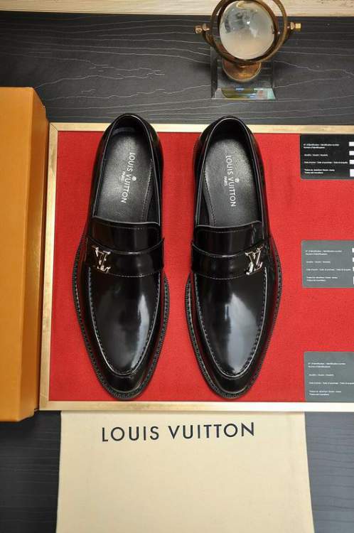 Picture of Louis Vuitton Shoes _SKULVsz38-45hnq120714833